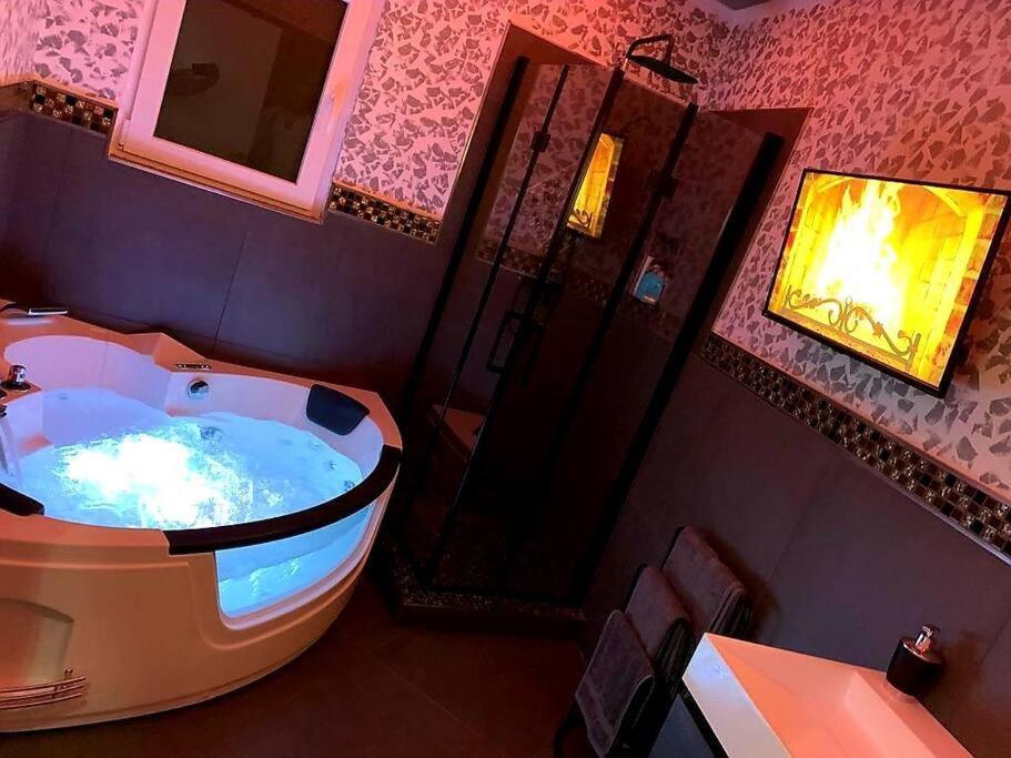 헤어데케 Luxus Loft Whirlpool Designer Kueche Bad 아파트 외부 사진